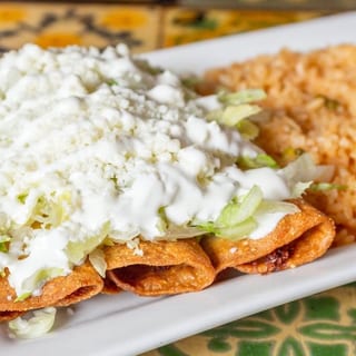 Taquitos Dorados (Flautas) Meal